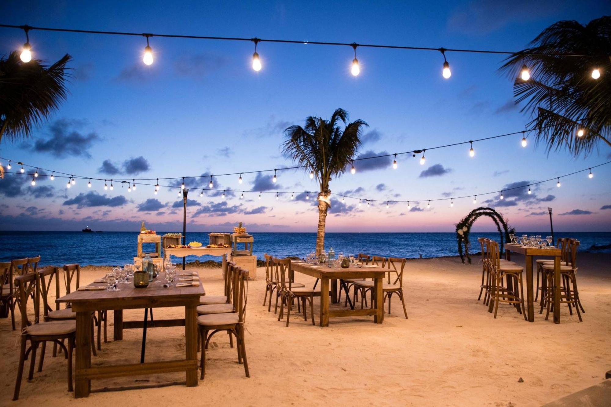 Renaissance Wind Creek Aruba Resort Oranjestad Esterno foto