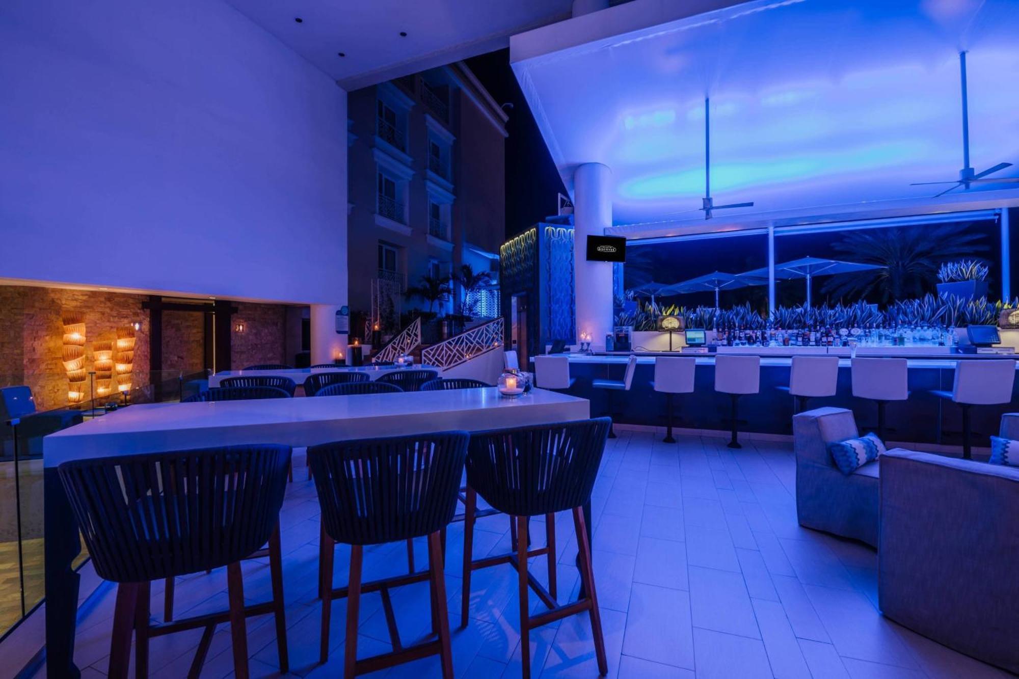 Renaissance Wind Creek Aruba Resort Oranjestad Esterno foto